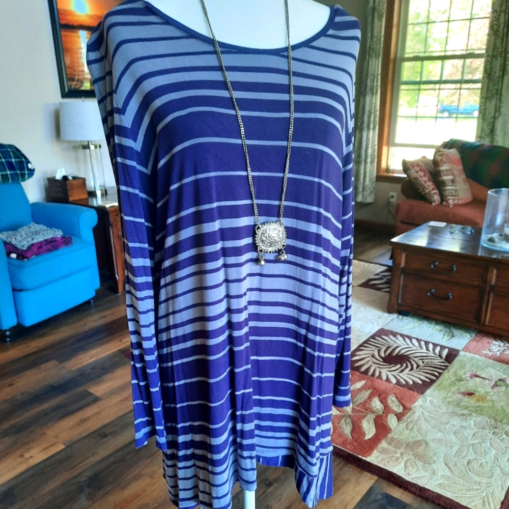 Logo by Lori Goldstein purple striped tunic XL
